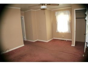1508 Kings Road Kingsport, TN 37664 - Photo 9 of 11 Master Bedroom