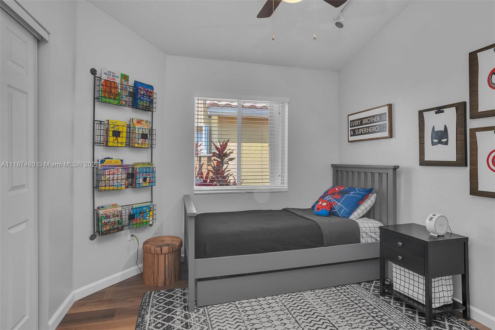 Jacaranda Plantation, FL 33324 - Photo 24 of 43 a living room with furniture and a couch