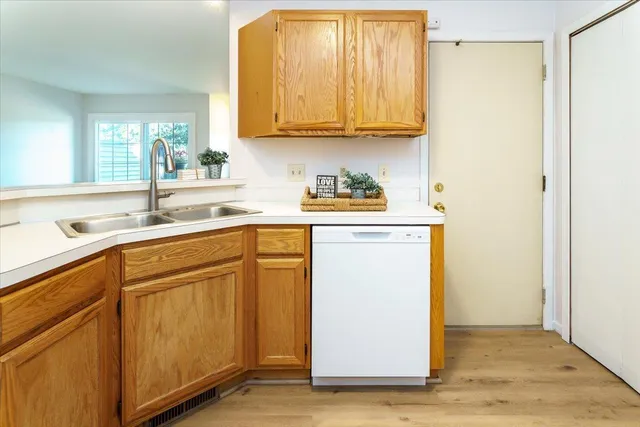 $215,000 | 10005 Russell Avenue North, Unit 3, Brooklyn Park, MN 55444