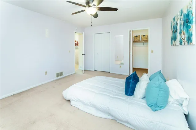 $215,000 | 10005 Russell Avenue North, Unit 3, Brooklyn Park, MN 55444