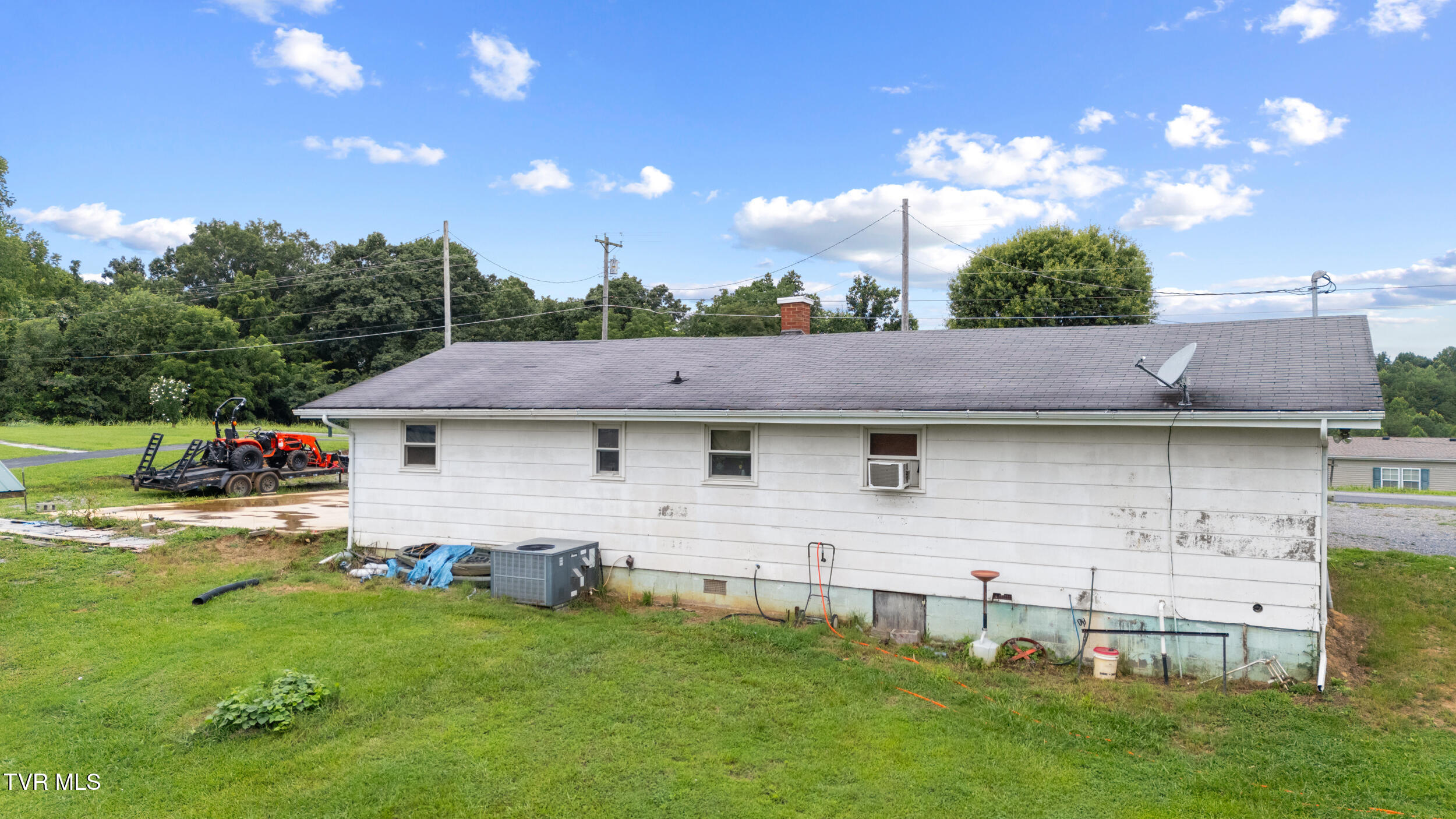 290 Butchertown Road Fall Branch, TN 37656 - Photo 6 of 23 6_dji_20260724110626_0318_d