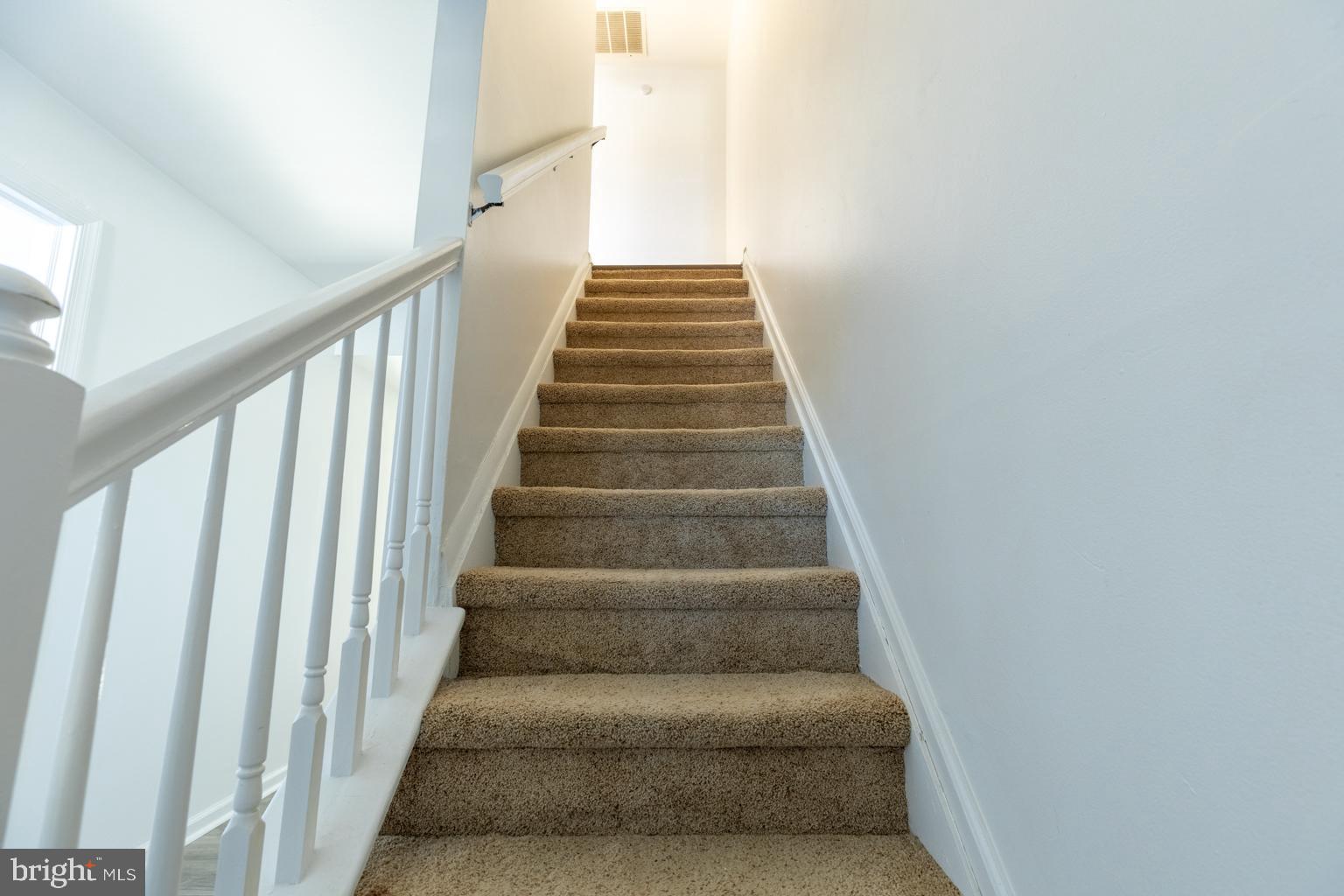 5 Farragut Court Willingboro, NJ 08046 - Photo 22 of 51 a view of entryway