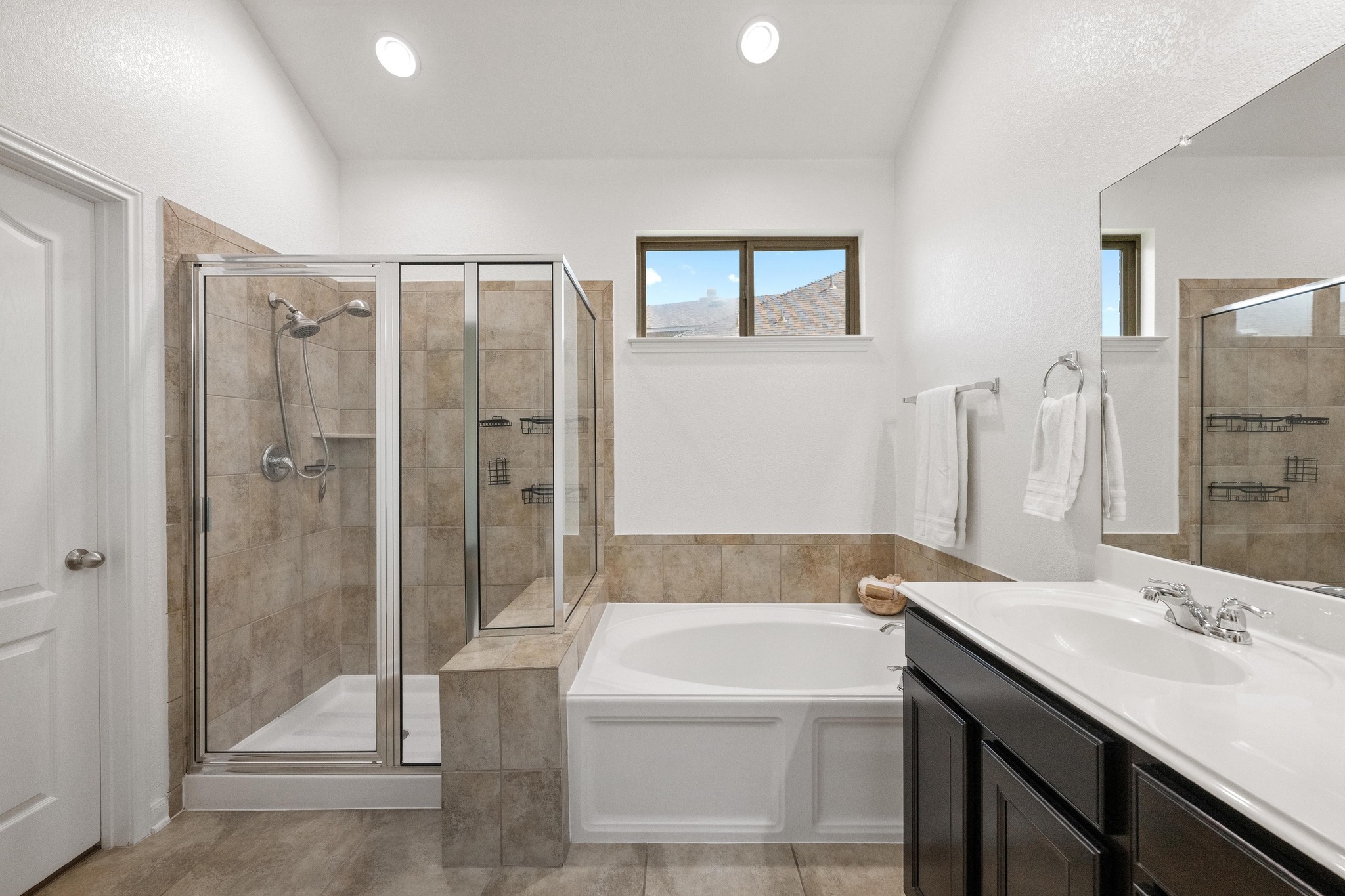 4924 Pyrenees Pass Bee Cave, TX 78738 - Photo 17 of 26 Primary bathroom