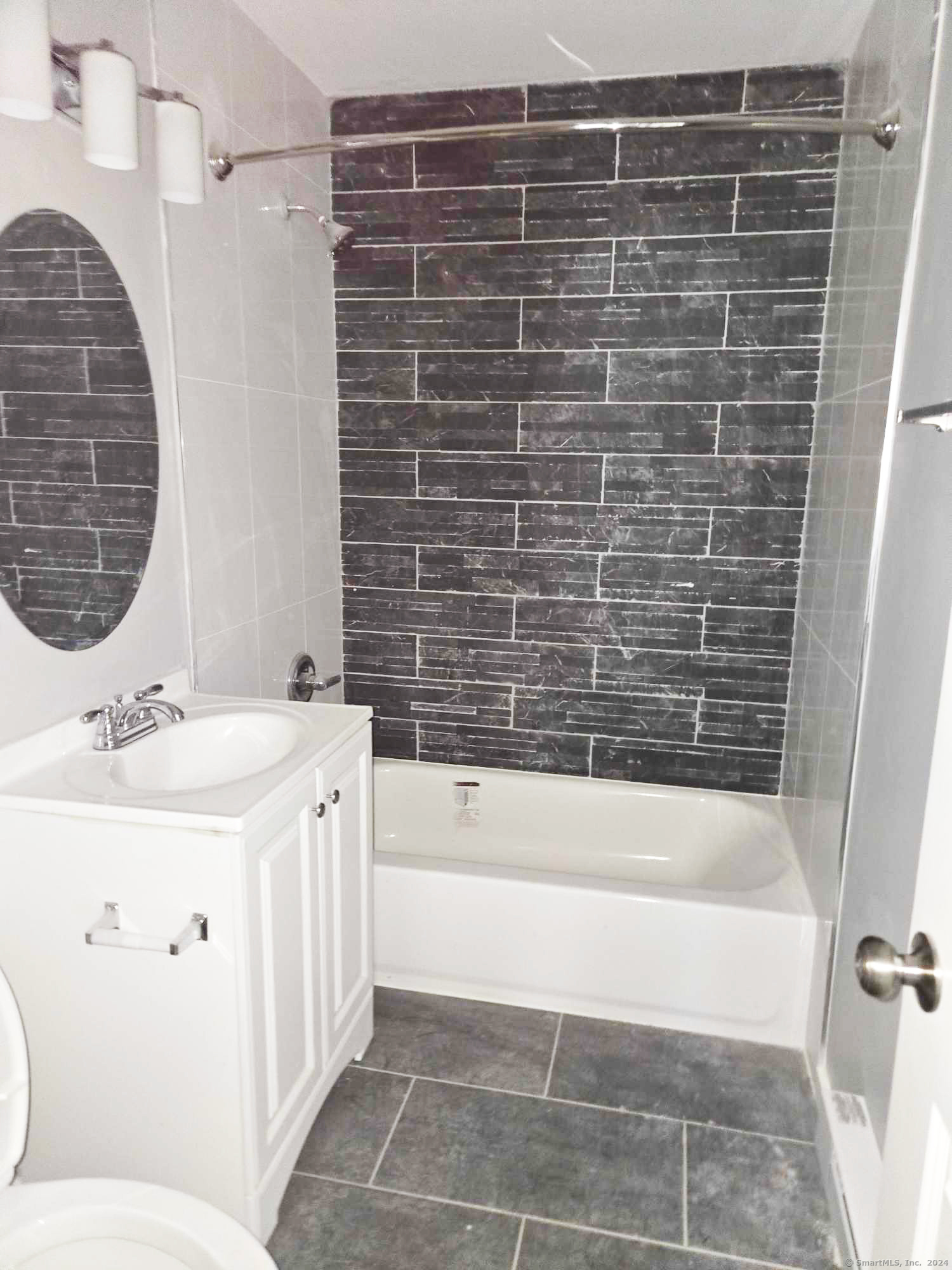 652 Watertown Avenue, Unit 3 Waterbury, CT 06708 - Photo 8 of 10