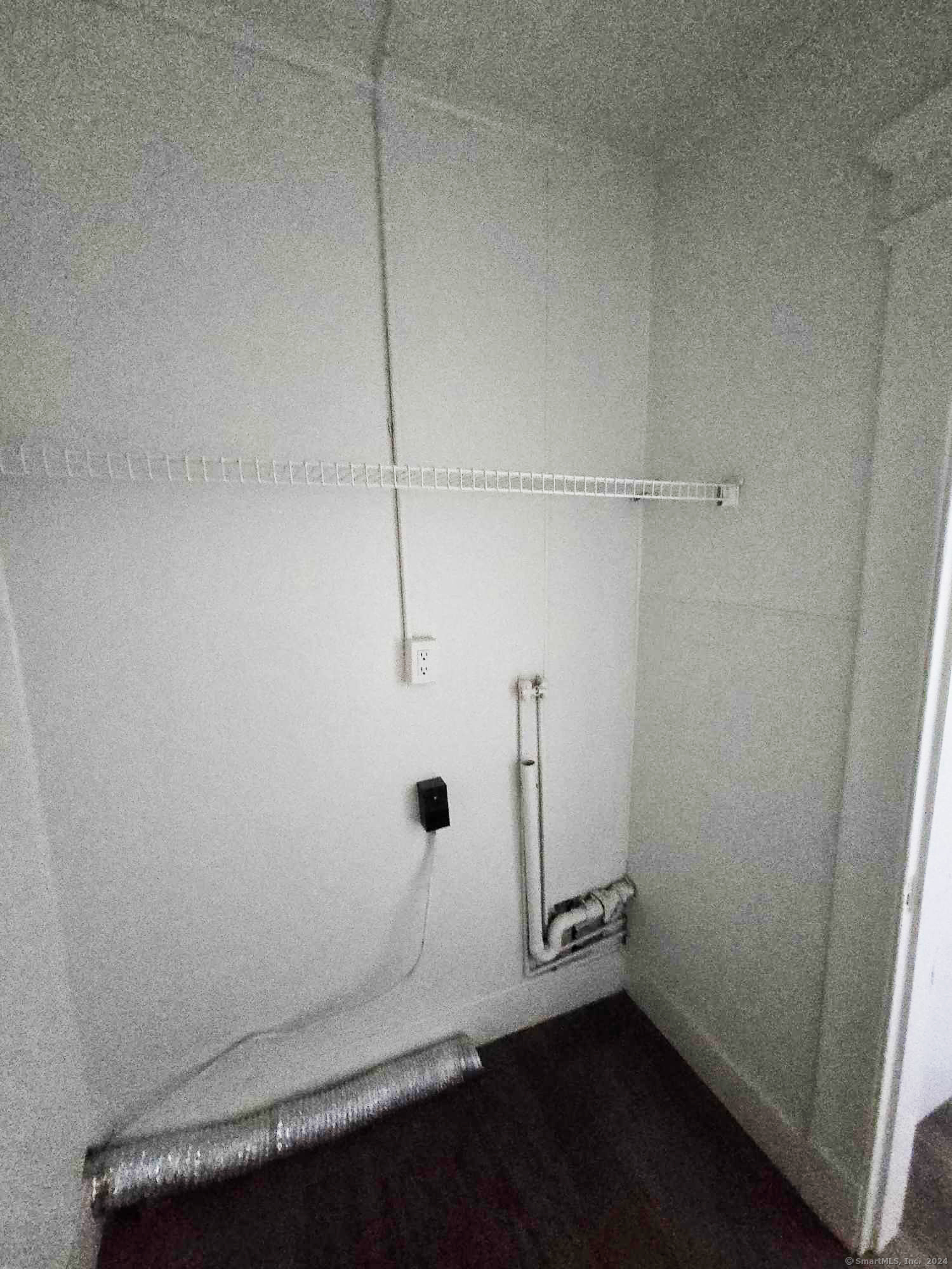 652 Watertown Avenue, Unit 3 Waterbury, CT 06708 - Photo 9 of 10