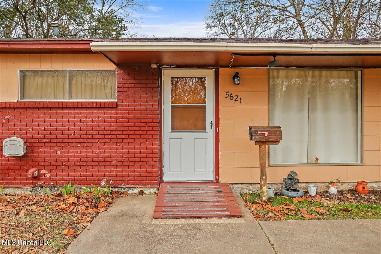5621 Hearn Street Jackson, MS 39206 - Photo 4 of 28 04-5621 Hearn St