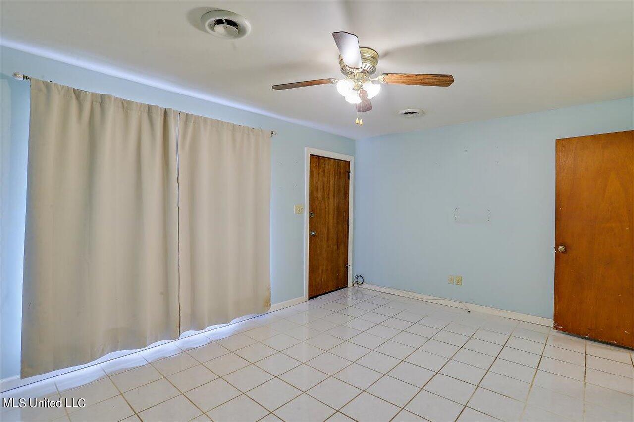 5621 Hearn Street Jackson, MS 39206 - Photo 6 of 28 06-5621 Hearn St