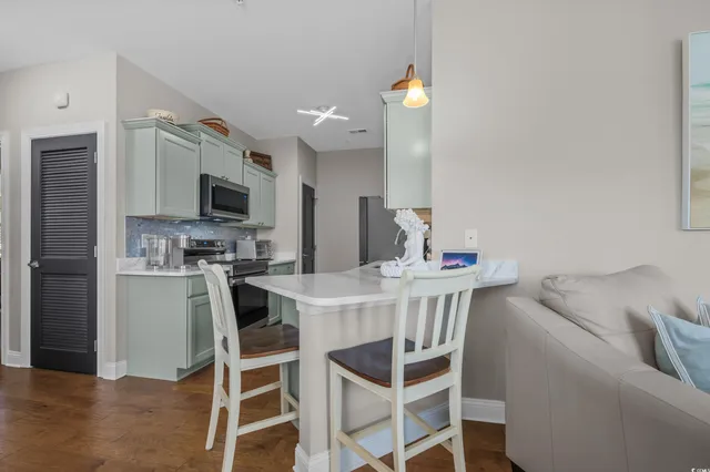 $275,000 | 142 Ella Kinley Circle, Unit 304, Myrtle Beach, SC 29588