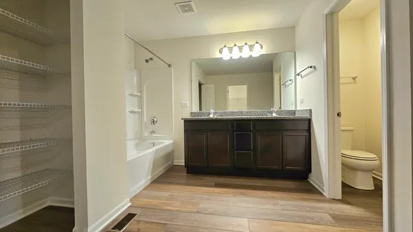 $480,990 | 20149 Preston Lane, Lynwood, IL 60411