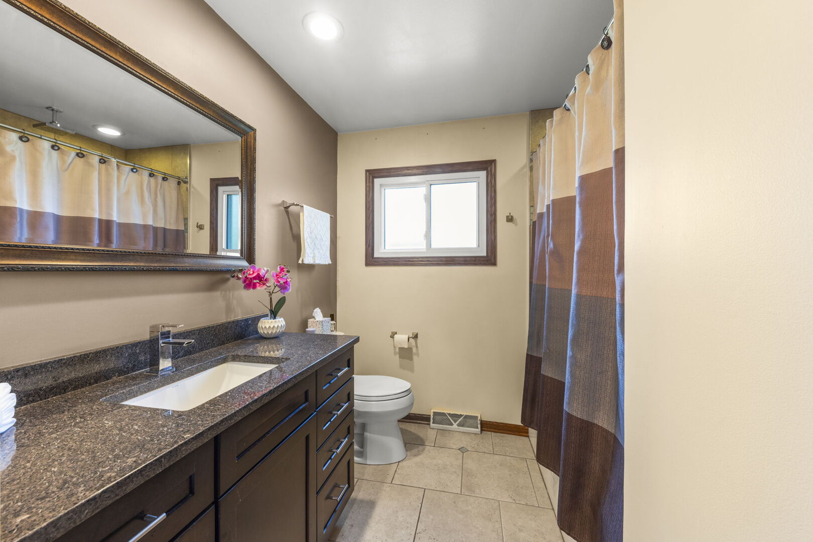 1219 Itasca Road Addison, IL 60101 - Photo 16 of 31
