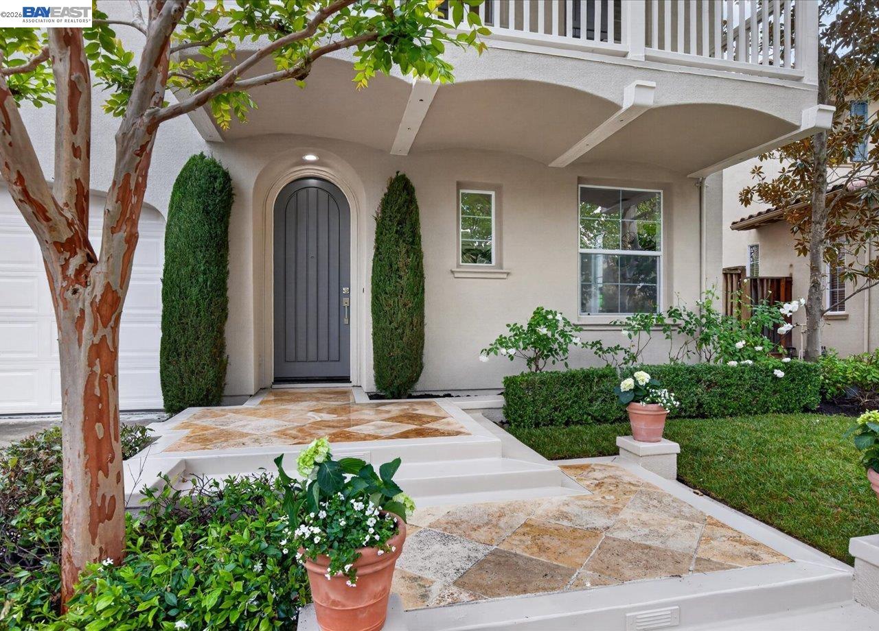 8148 Briar Oaks Drive San Ramon, CA 94582 - Photo 3 of 40 a front view of a house with a yard