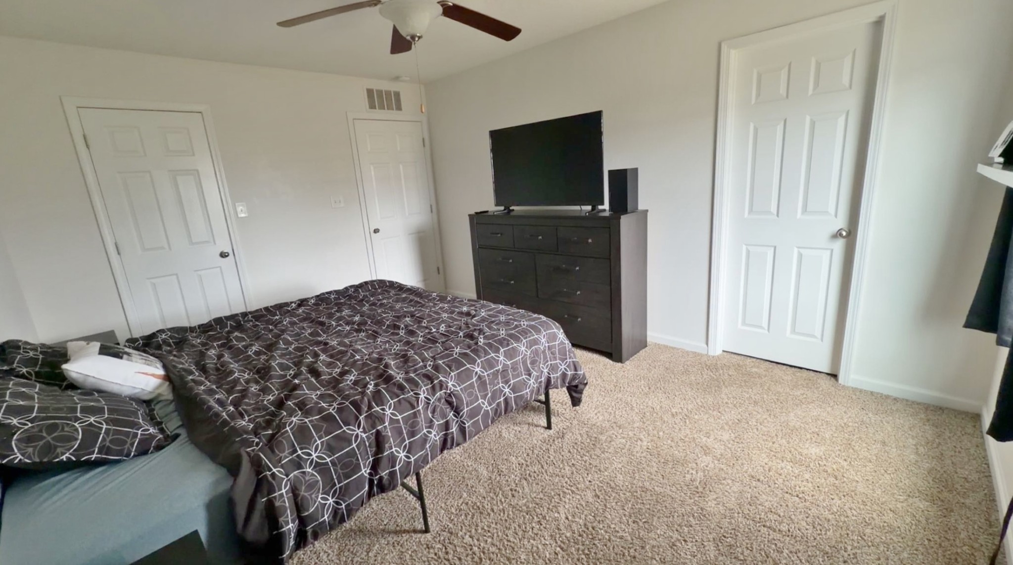 949 Hugh Hunter Road Oak Grove, KY 42262 - Photo 11 of 17