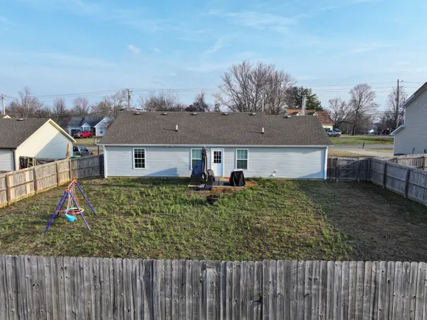 $280,000 | 949 Hugh Hunter Road, Oak Grove, KY 42262