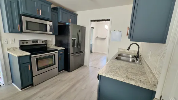 $280,000 | 949 Hugh Hunter Road, Oak Grove, KY 42262