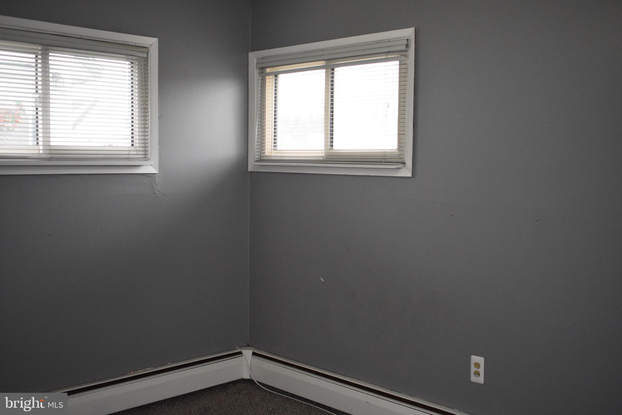 17 Inwood Road Levittown, PA 19057 - Photo 28 of 30 Gallery Image 28