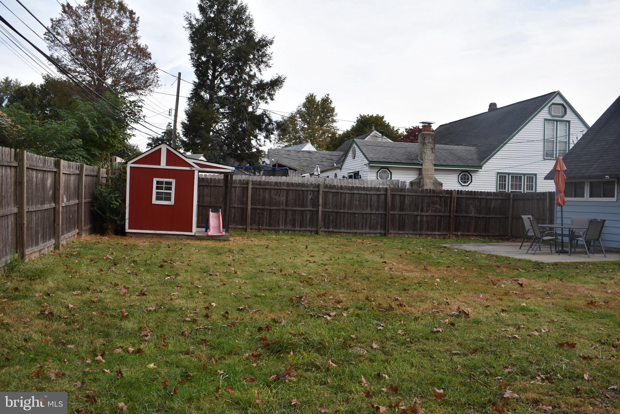 17 Inwood Road Levittown, PA 19057 - Photo 30 of 30 Fenced and Flat !