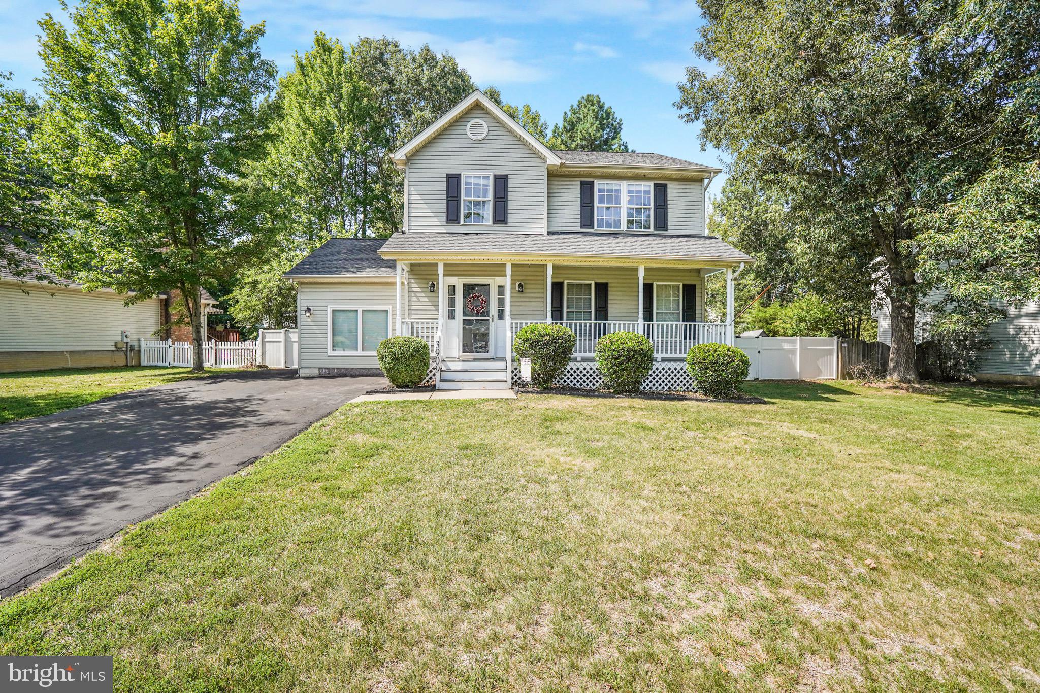 3909 Lancaster Ring Road Fredericksburg, VA 22408 - Photo 2 of 56