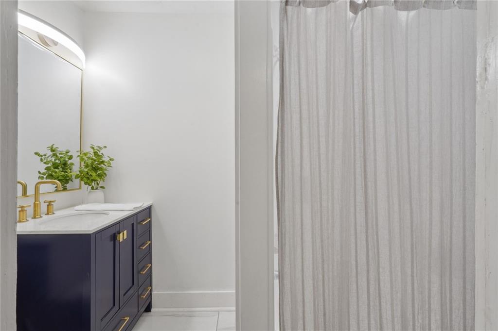 4808 Magazine Street, Unit D New Orleans, LA 70115 - Photo 14 of 17