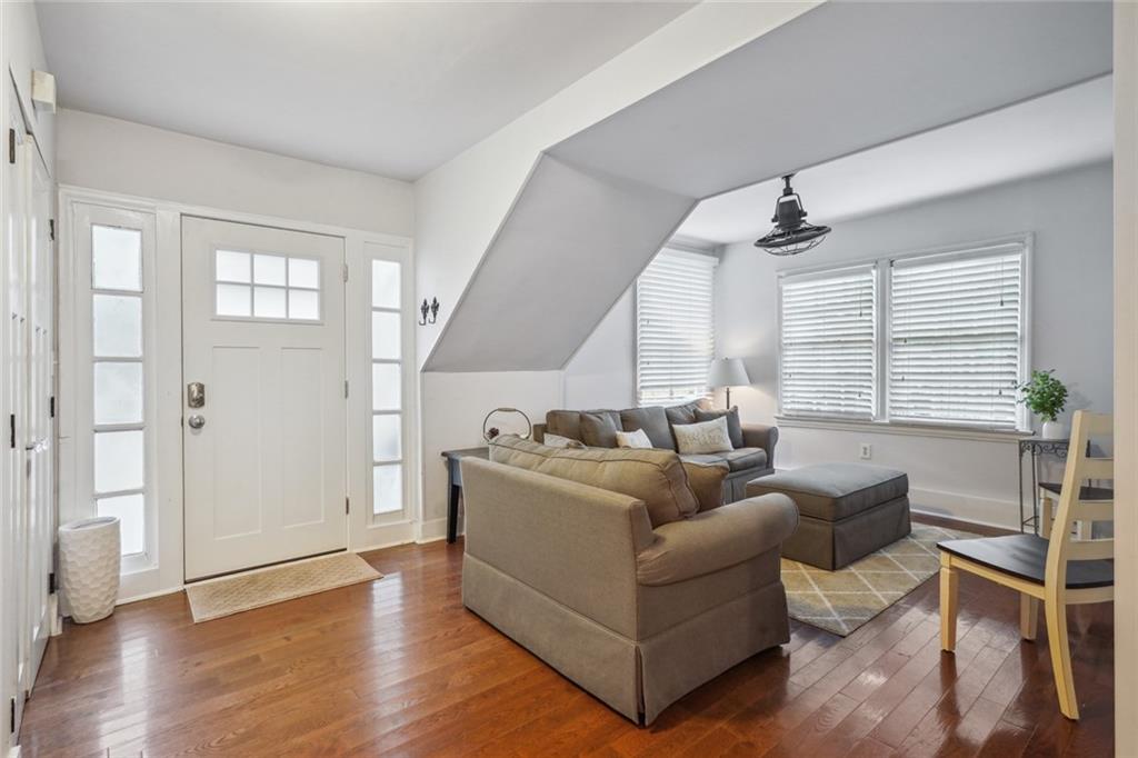 4808 Magazine Street, Unit D New Orleans, LA 70115 - Photo 5 of 17