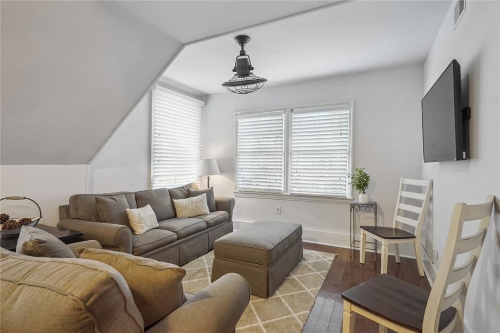 4808 Magazine Street, Unit D New Orleans, LA 70115 - Photo 7 of 17