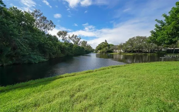 $1,800 | 183 Pineneedle Drive, Bradenton, FL 34210