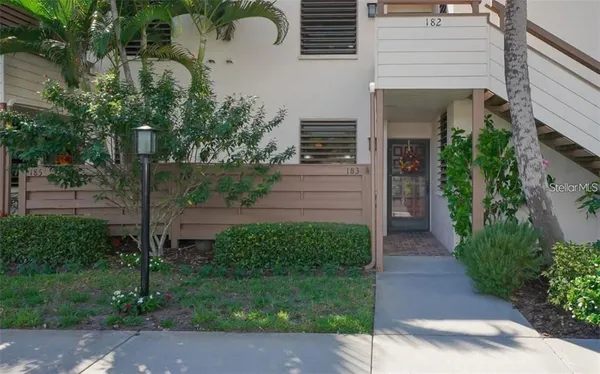 $1,800 | 183 Pineneedle Drive, Bradenton, FL 34210