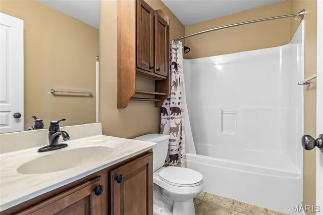 $405,000 | 750 Lost Canyon Boulevard, Wentzville, MO 63385