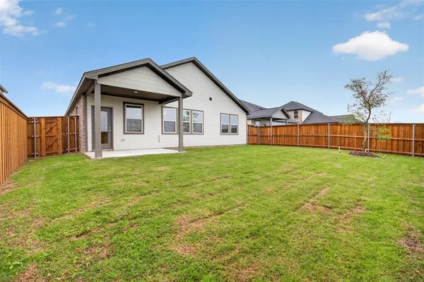 $2,400 | 1416 Mustang Cyn Drive, Haslet, TX 76052