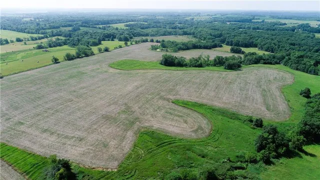 $1,904,000 | East 360th Street, Gilman City, MO 64642