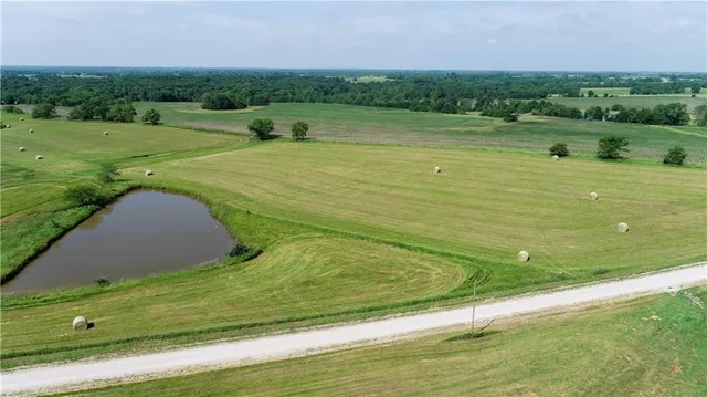 $1,904,000 | East 360th Street, Gilman City, MO 64642