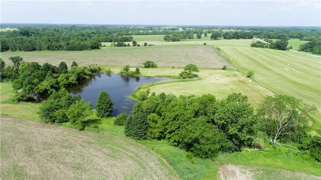 $1,904,000 | East 360th Street, Gilman City, MO 64642