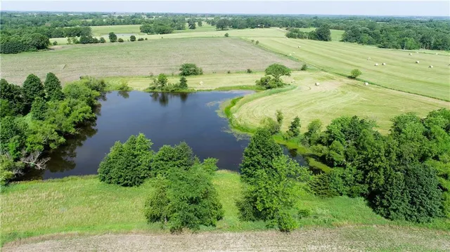 $1,904,000 | East 360th Street, Gilman City, MO 64642