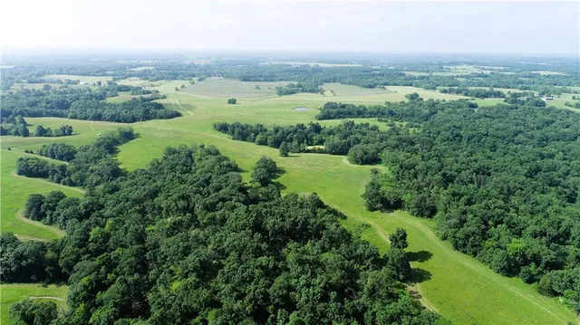 $1,904,000 | East 360th Street, Gilman City, MO 64642