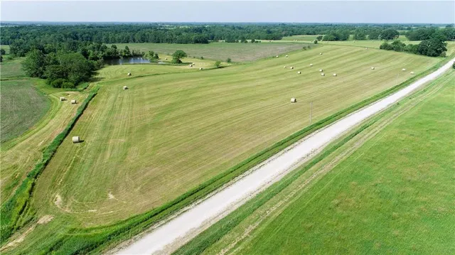 $1,904,000 | East 360th Street, Gilman City, MO 64642