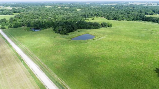 $1,904,000 | East 360th Street, Gilman City, MO 64642