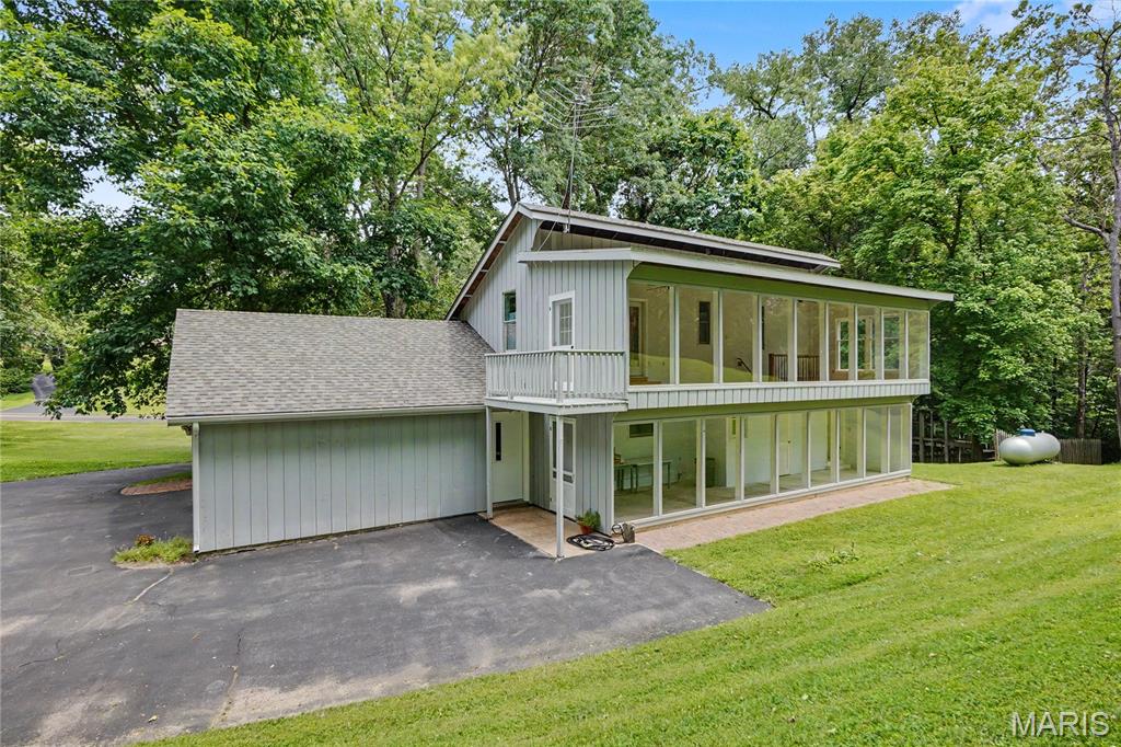 4120 Charbonier Road Florissant, MO 63031 - Photo 30 of 53