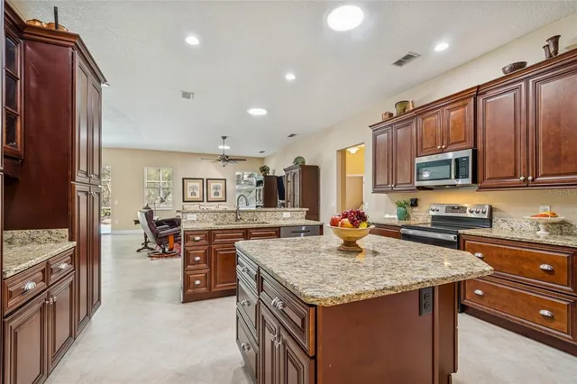 $915,000 | 569 Walden View Drive, Sanford, FL 32771