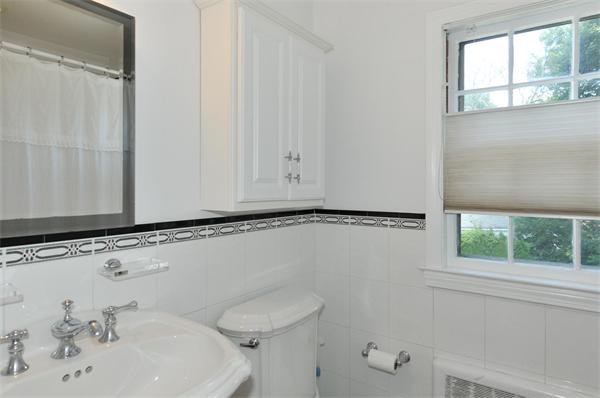 240 West Roxbury Parkway Boston, MA 02467 - Photo 20 of 30 Gallery Image 20