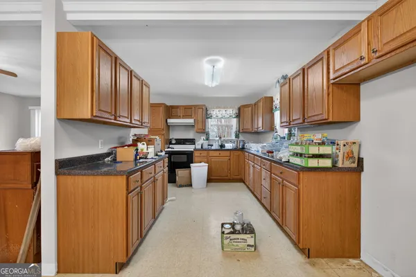 $525,000 | 402 Tom Bell Road, Milner, GA 30257