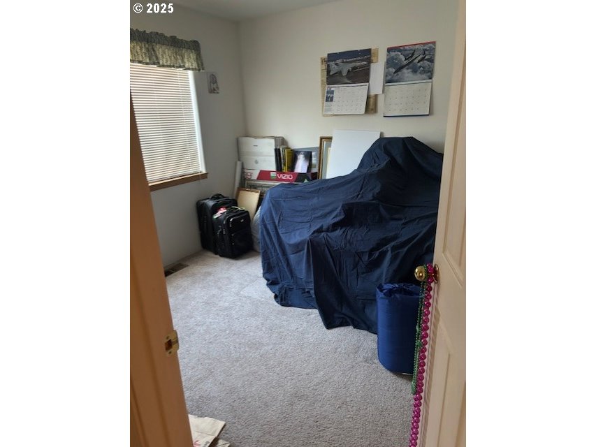 204 3rd Street La Grande, OR 97850 - Photo 7 of 12 a view of workspace