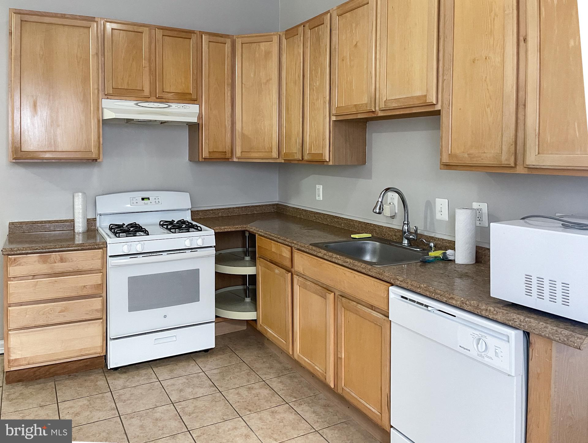 1133 Euclid Street Northwest, Unit B Washington, DC 20009 - Photo 11 of 13