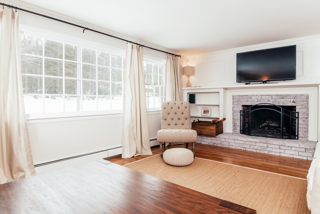 78 Vernon Road Scituate, MA 02066 - Photo 4 of 28 Gallery Image 4