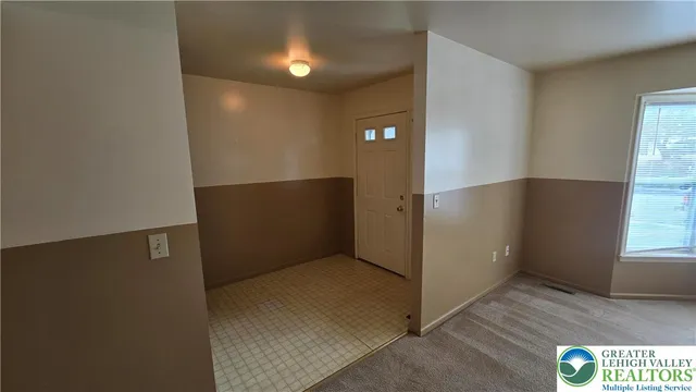 $2,000 | 327 Hill Road, Whitehall, PA 18052