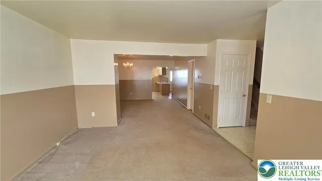 $2,000 | 327 Hill Road, Whitehall, PA 18052