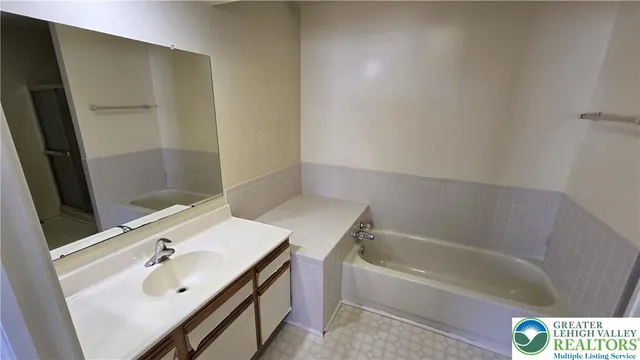 $2,000 | 327 Hill Road, Whitehall, PA 18052