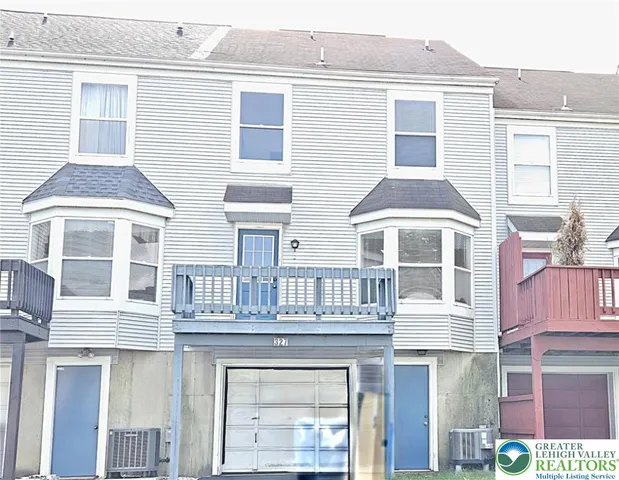 $2,000 | 327 Hill Road, Whitehall, PA 18052