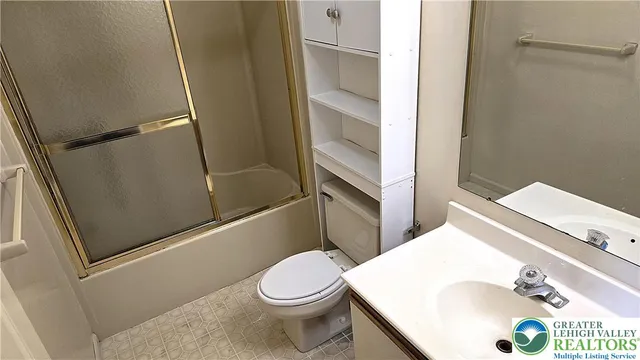 $2,000 | 327 Hill Road, Whitehall, PA 18052