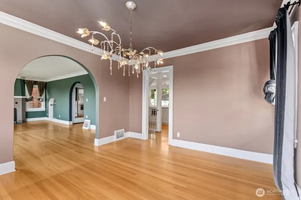 $5,900 | 732 36th Avenue, Seattle, WA 98122