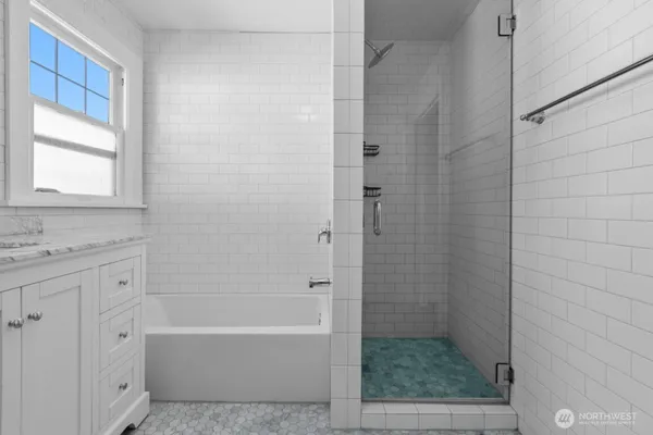 $5,900 | 732 36th Avenue, Seattle, WA 98122