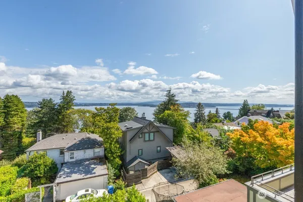 $5,900 | 732 36th Avenue, Seattle, WA 98122